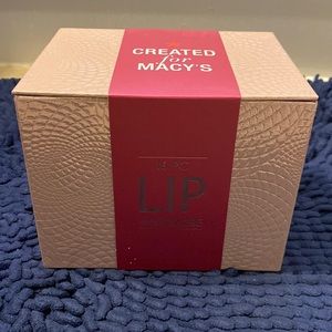 Lipstick and lip gloss set